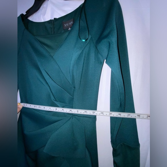 Long Sleeve Emerald Green Maxi Dress - Picture 9 of 10